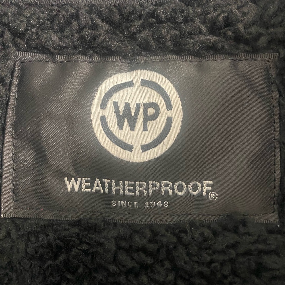 Weatherproof Shacket - Picture 3 of 3